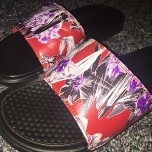 Nike Shoes - Floral Nike slides Nike Shoes - Floral Nike slides